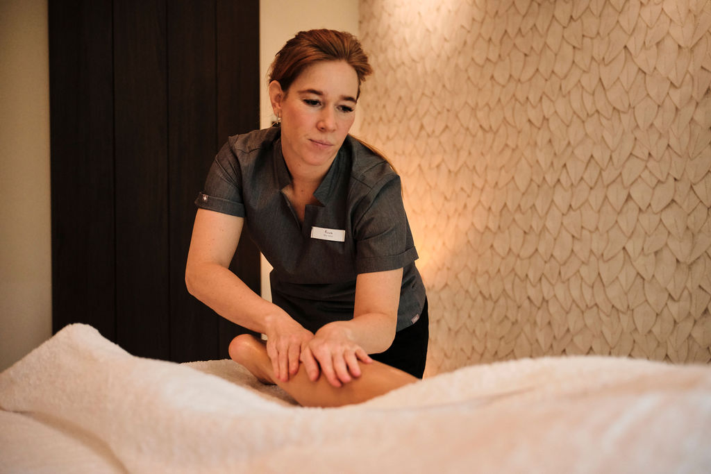 Bein-und Fu&szlig;massage